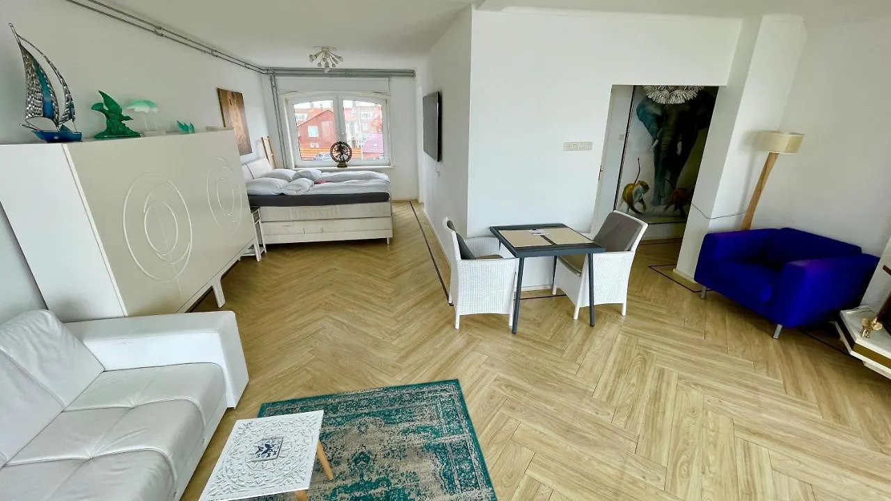 Beach Apartments Seaview 잔드보르트